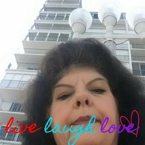 Meet your Posher, Jean